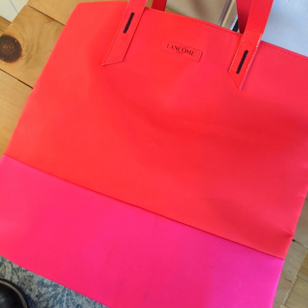 SOLD Lancome color block tote - Picture 5 of 8